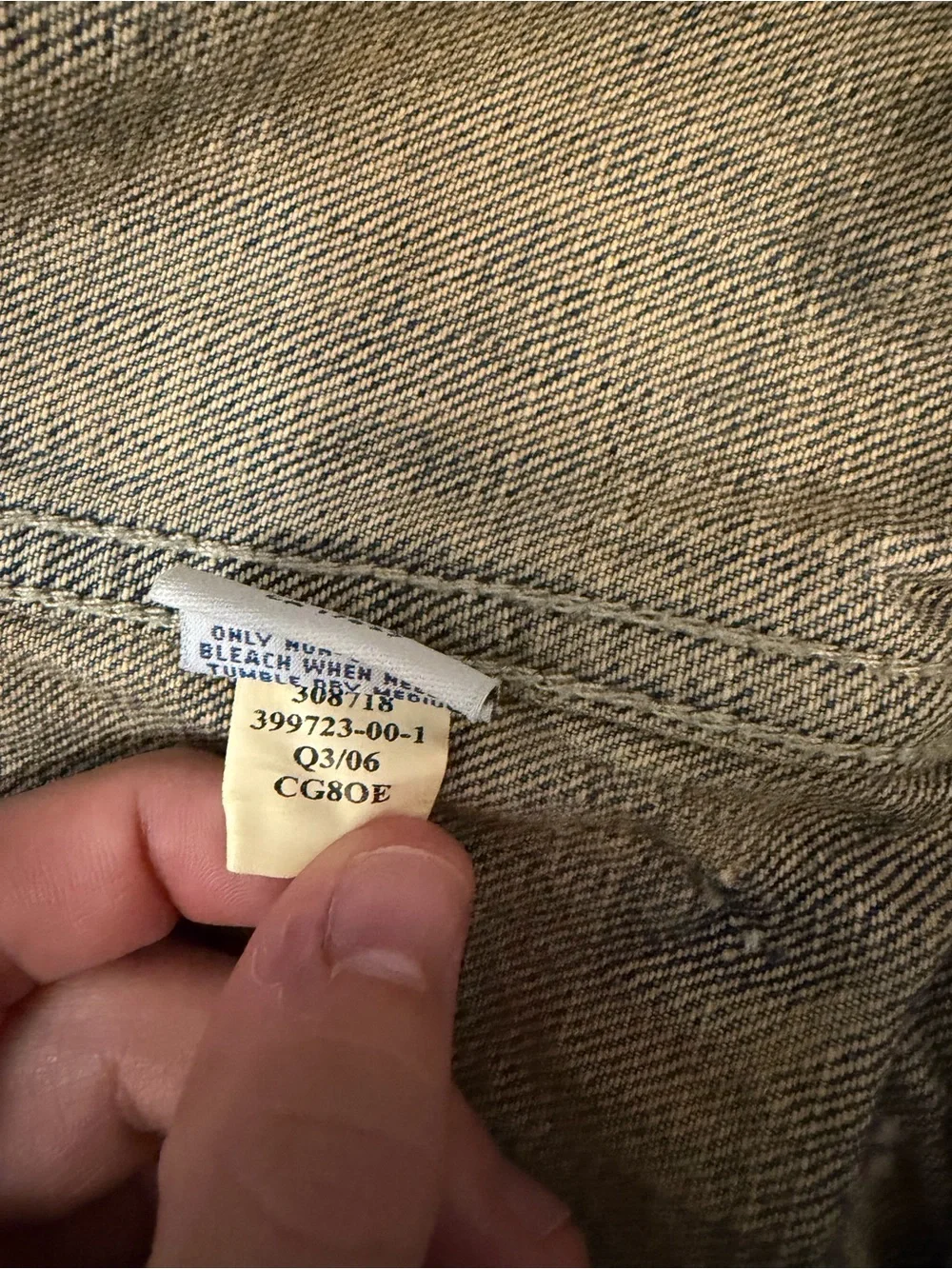 Old Navy 2006 Distressed Denim Trucker Jacket Y2K Size L.